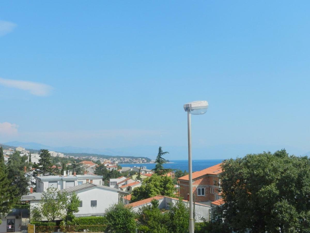 Apartments Jozefina Crikvenica Bagian luar foto